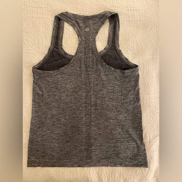 Lululemon swiftly tech tank - Picture 2 of 2